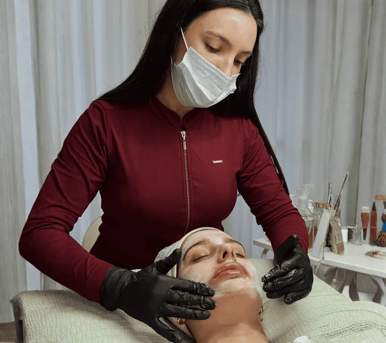 Atendimento de estética facial em Joinville